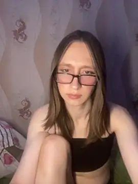 yullinka online show from 04-16-26, 09:39