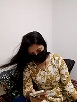 Anjali hot33 online show from 04-14-26, 06:19