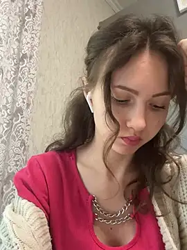 BelleBerry  online show from 04-15-26, 08:43