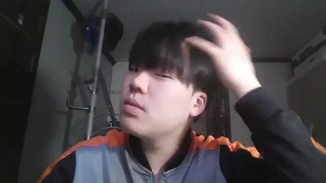 Snapshot of reogjdossw chatting on 04-14-26, 06:08 reogjdossw online show from 04-14-26, 06:08