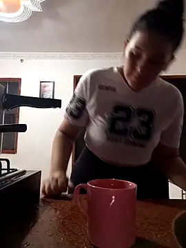 Snapshot of claabella chatting on 04-15-26, 03:41 claabella online show from 04-15-26, 03:41