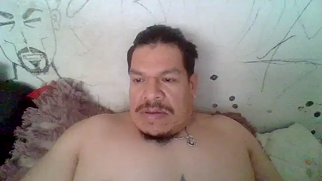 Snapshot of Oskr2024XXX chatting on 12-15-25, 07:07 Oskr2024XXX online show from 12-15-25, 07:07