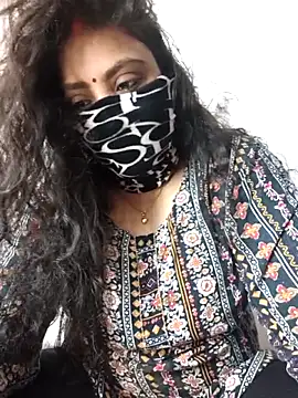 Snapshot of Hot-Beautiful_Cpl chatting on 04-16-26, 06:03 Hot-Beautiful Cpl online show from 04-16-26, 06:03