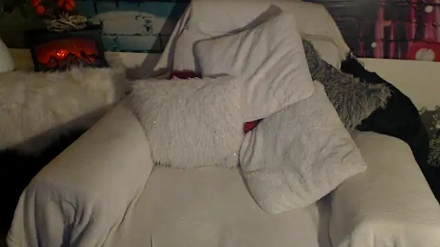 Divineblond online show from 03-11-25, 08:20