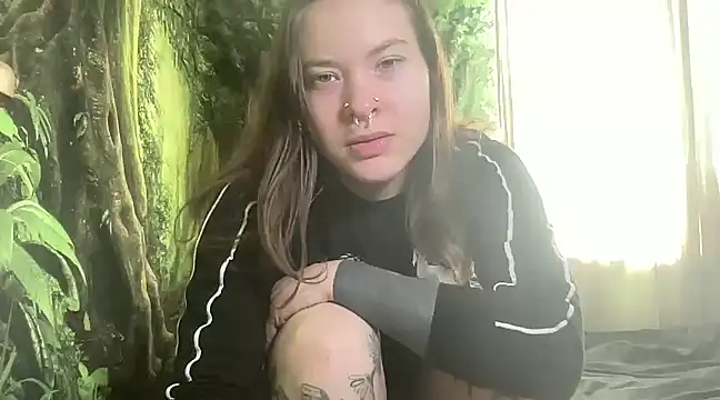 mo0ngoddess online show from 02-18-25, 10:58