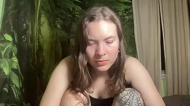 mo0ngoddess online show from 10-27-25, 02:37