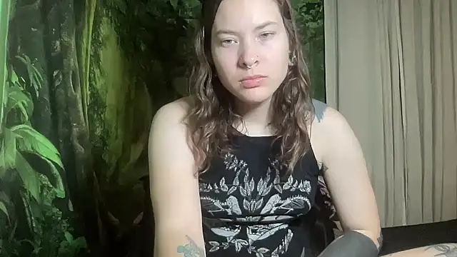 mo0ngoddess online show from 10-31-25, 02:12