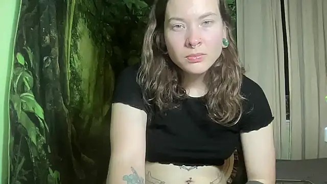 mo0ngoddess online show from 01-15-26, 04:17