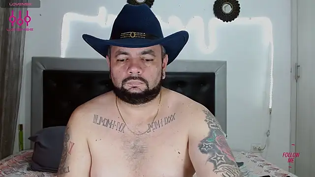 Snapshot of perverseveteranmanxxx chatting on 10-12-25, 12:31 perverseveteranmanxxx online show from 10-12-25, 12:31