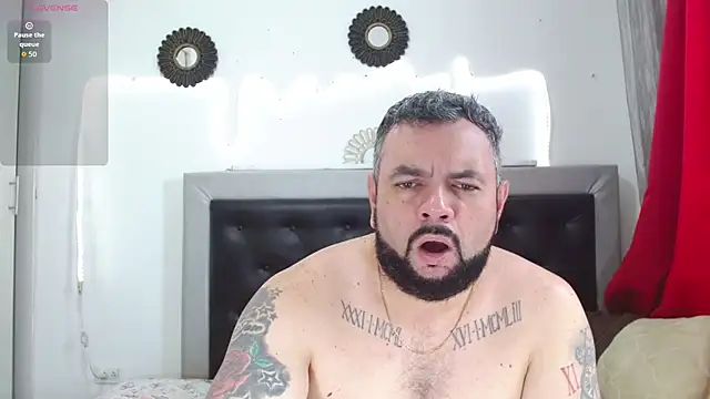 Snapshot of perverseveteranmanxxx chatting on 11-19-25, 05:02 perverseveteranmanxxx online show from 11-19-25, 05:02