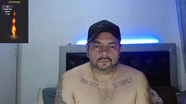 Snapshot of perverseveteranmanxxx chatting on 02-22-26, 05:19 perverseveteranmanxxx online show from 02-22-26, 05:19