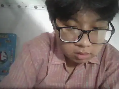 Snapshot of yours_c chatting on 10-25-25, 01:35 yours c online show from 10-25-25, 01:35