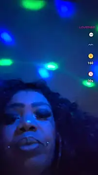 Snapshot of NailGoddessnow chatting on 01-20-25, 12:04 NailGoddessnow online show from 01-20-25, 12:04