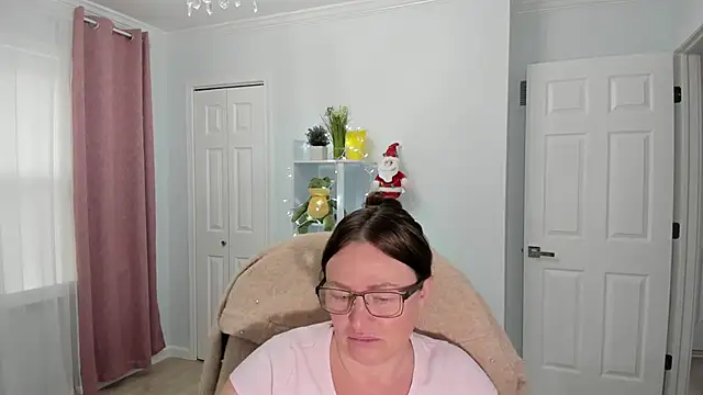 Vika73 online show from 12-10-24, 03:44