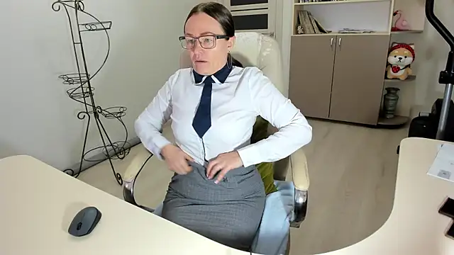 Vika73 online show from 11-20-25, 07:08