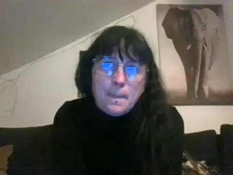 Snapshot of sexujuly88 chatting on 01-05-25, 09:25 sexujuly88 online show from 01-05-25, 09:25
