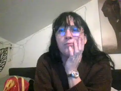 Snapshot of sexujuly88 chatting on 02-04-25, 10:13 sexujuly88 online show from 02-04-25, 10:13