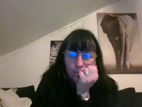 Snapshot of sexujuly88 chatting on 02-19-25, 10:31 sexujuly88 online show from 02-19-25, 10:31