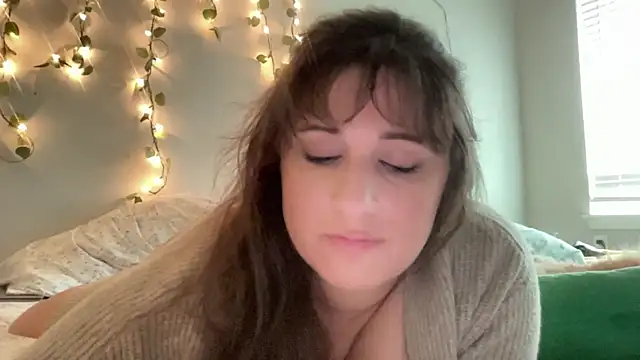 maddiliz online show from 11-25-25, 05:24