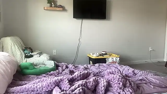 maddiliz online show from 12-17-25, 06:14