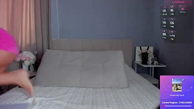 MissMiaTv online show from 10-30-25, 04:25