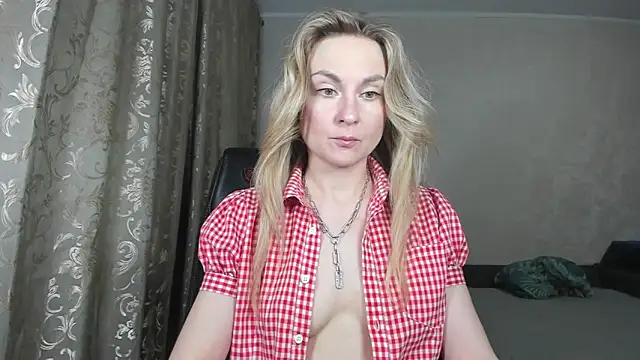 kelly copperfield online show from 10-21-25, 03:35