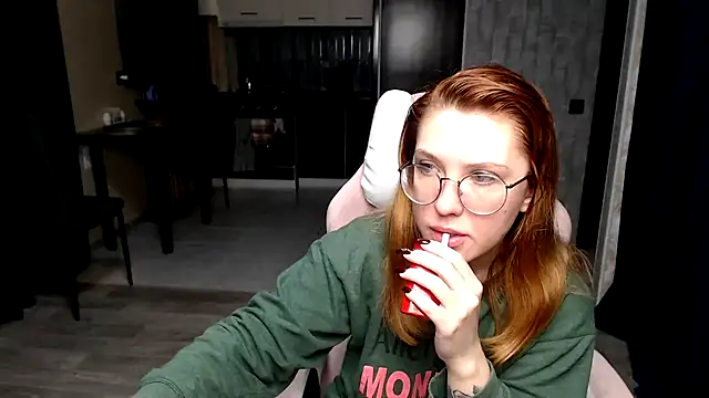 Reginasmilee online show from 11-01-25, 12:56