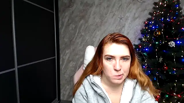 Reginasmilee online show from 12-22-25, 04:09