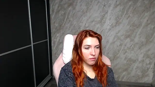 Reginasmilee online show from 01-19-26, 12:58