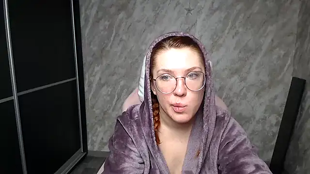 Reginasmilee online show from 02-16-26, 01:35