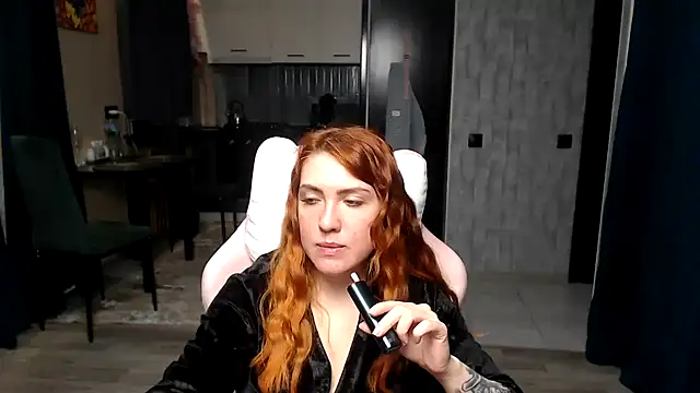 Reginasmilee online show from 04-06-26, 04:46