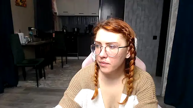 Reginasmilee online show from 04-12-26, 03:00