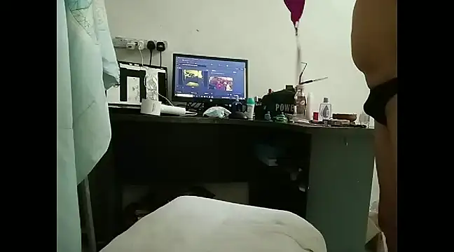 Snapshot of Danny1355 chatting on 01-29-25, 07:15 Danny1355 online show from 01-29-25, 07:15