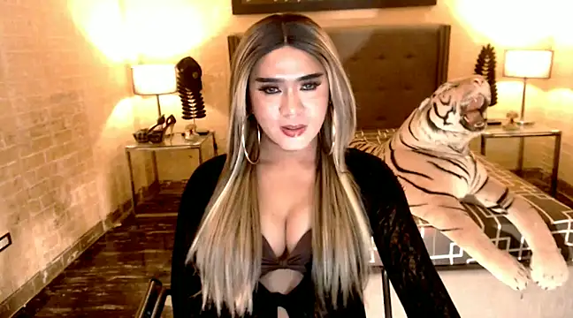 BigCumHuntersxx online show from 01-17-25, 12:52