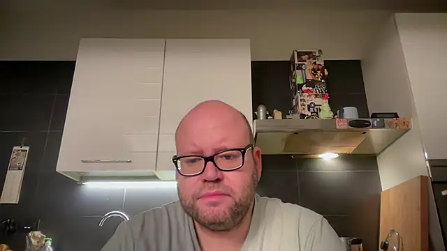 theitalianbear online show from 12-03-24, 05:42
