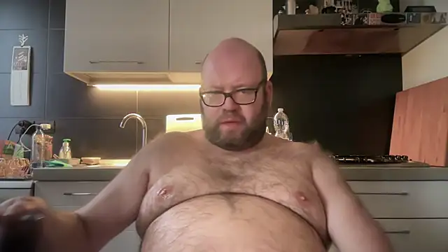 theitalianbear online show from 12-16-25, 02:11