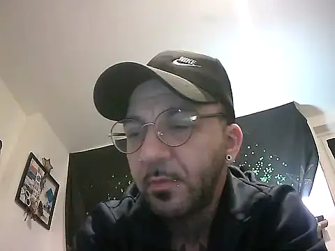 MagicStickBoy online show from 03-25-26, 11:33