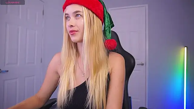 DanikaDillan online show from 12-24-24, 02:10