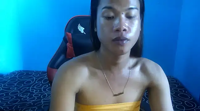 Snapshot of venustheg0ddess chatting on 03-04-25, 12:50 venustheg0ddess online show from 03-04-25, 12:50