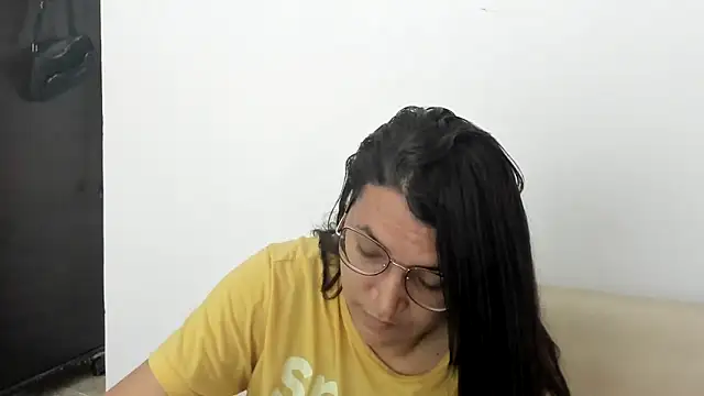 MARILYN GARCIA online show from 02-27-25, 07:04