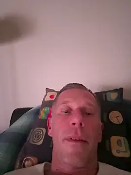 Snapshot of slaveboy2016@xh chatting on 12-17-24, 08:10 slaveboy2016xh online show from 12-17-24, 08:10