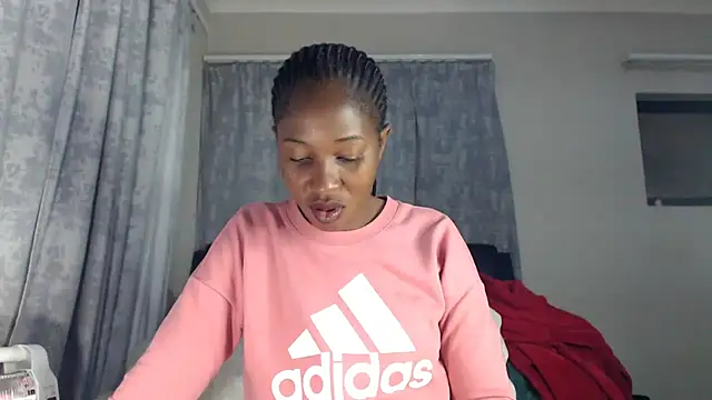 Snapshot of leanna23 chatting on 11-16-25, 06:57 leanna23 online show from 11-16-25, 06:57