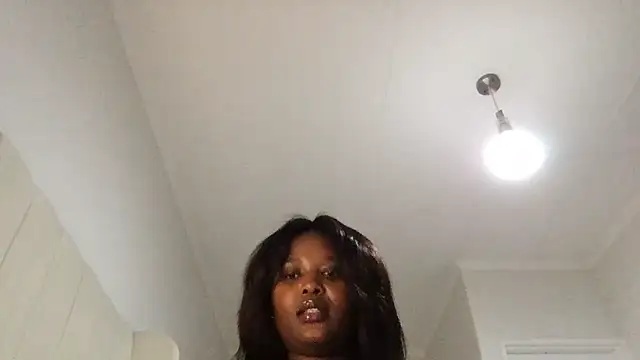 Snapshot of xBUSTY_CANDYx chatting on 02-13-26, 06:26 xBUSTY CANDYx online show from 02-13-26, 06:26