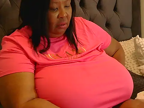 nancy111 online show from 10-22-25, 01:44