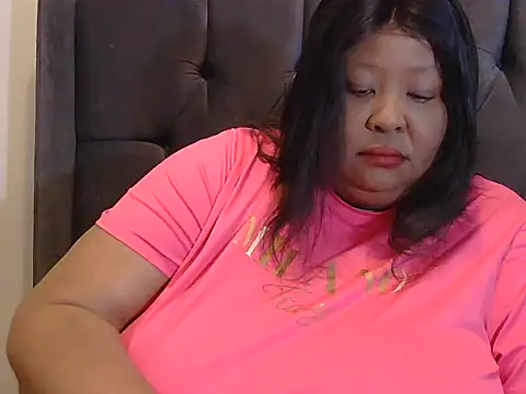 Snapshot of nancy111 chatting on 02-17-26, 01:57 nancy111 online show from 02-17-26, 01:57