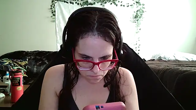 JessaBella online show from 10-27-25, 03:27