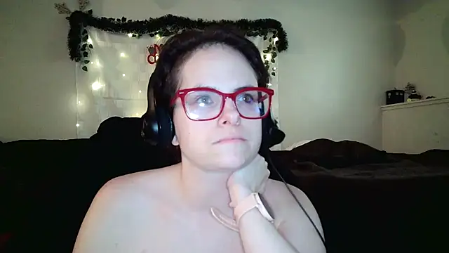 JessaBella online show from 11-18-25, 04:22