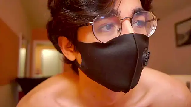 AlanDeNavarre online show from 02-04-26, 03:07