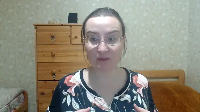 Smart Rose online show from 11-22-25, 03:22