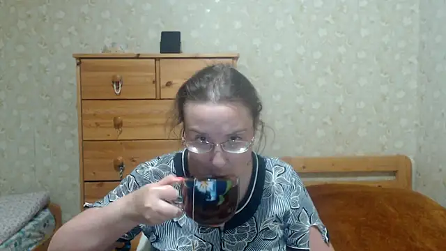 Smart Rose online show from 12-14-25, 04:56